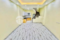 Bán nhà gần trường tiểu học ngô gia tự, long biên 31m2, 5t giá 2,7 tỷ