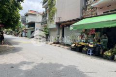 Nhà ngọc thụy, gần phố gia thượng, ngõ thông vị trí đẹp