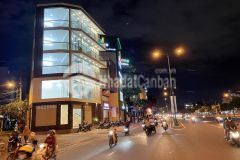 Cho thuê nguyên căn 3 mặt tiền phạm văn đồng 9x10m 4 lầu sân thượng