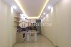 Bán nhà ở trần khát chân 5 tầng 4.5 tỷ nhà mới đẹp ở luôn