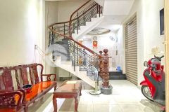 Cần tiền bán gấp nhà 2 lầu st hẻm 30 lâm văn bền, quận 7
