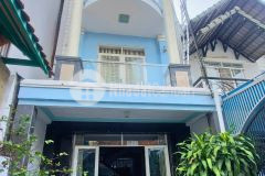 Bán nhà quận 7 84m2, 3 tầng, chỉ 6.6 tỷ tl. ô tô vào đến cửa, hẻm yên tĩnh, an ninh