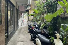 Chính chủ cho thuê nhà 4 tầng 46.1 phố đoàn trần nghiệp thang máy kinh doanh