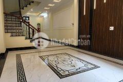 Bán nhà trường chinh gần mặt phố giải phóng, nhà mới 5 tầng, lô góc, ngõ thông.