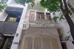 Bán nhà riêng hoàng quốc việt mặt tiền 4m1, 60m2 giá 12 tỷ 5, ô tô đậu cửa