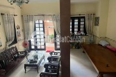 Bán nhà 3.5 x9m. kết cấu hiện trạng 1 trệt, 2 lầu, phòng khách, bếp, 4 phòng ngủ 3ty