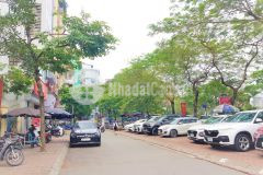 Nhà hoàng cầu, mặt tiền 5m, mặt ngõ, ô tô tránh. dt 59m2, 4t, giá 12,9 tỷ.