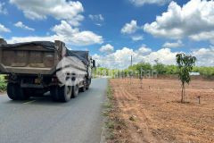 Cần bán 2 lô đất mặt tiền đường lớn giá cực rẻ. shr công chứng ngay