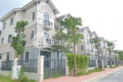 Bán cặp biệt thự vườn,góc vườn hoa,hoàn thiện thô 4 tầng, trục thông, khu đô thị vsip từ sơn