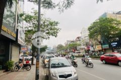 Mặt phố nguyễn văn cừ vỉa hè mênh mông kinh doanh đỉnh 2 mặt tiền