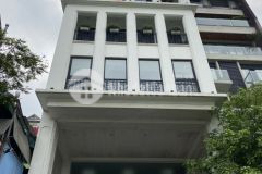 Bán gấp nhà quán thánh, 54m2, mt 10m, 26 tỷ