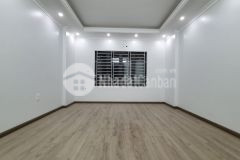 Ngõ thông tứ tung, ô tô 20m, căn góc, đẹp ở ngay, bán nhà trường chinh