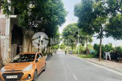 Bán đất phân lô đấu giá việt hưng, 90m, mt 6m, 2 mặt ô tô, 17 tỷ 5