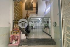 Nhà 3 tầng cmt8 q10, 42m2 hẻm trước nhà 3m cách 30m ra hẻm xe hơi,nhỉnh 6 ty, gần cv lê thị riêng