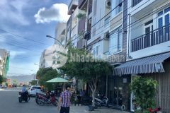 Bán nhà gần biển đường trần nhật duật nối dài nha trang 10 tỷ