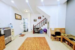 Bán nhà phố gia lâm đường 2 oto tránh nhau 4.9 tỷ