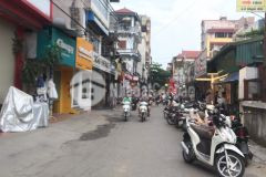 Bán nhà phố kinh doanh tốt tại học viện nông nghiệp 1.