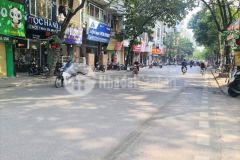 Bán nhà mặt phố lạc trung 3 tầng 120m2, vị trí đẹp nhất, giá tốt nhất