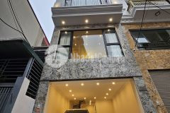 Bán gấp nhà hoàng như tiếp, nguyễn sơn, 45m2, gara, ô tô, thang máy, full nội thất