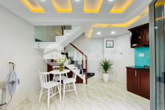 Hoàng hoa thám phú nhuận 5 tầng ô tô 7 chỗ thông giá 3.x tỷ.