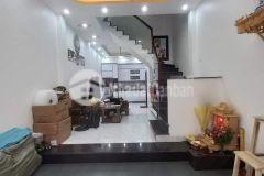 Nhà mới đẹpô tô nhỏ lùi cửa cách ô tô tránh 15m cách phố xốm 50m 3 tầng giá 3.8 tỷ