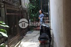 Bán đất tặng nhà cấp 4 phố đại la, 2,8 tỷ