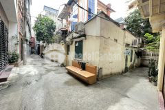 Bán nhà cấp 4 nguyễn ngọc vũ,50m,lô góc,xây ccmn,nhà ở,ngõ thông, 6 tỷ,0987189596