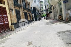 Nhà phân lô, 7 tầng thang máy phố huỳnh thúc kháng, đống đa. 0822116016.