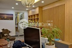 Cần bán gấp nhà tập thể kim giang lô góc ô tô 125m2 giá 2.1tỷ