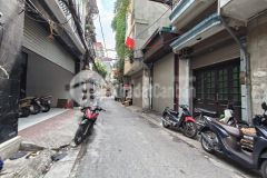 Bán nhà hai bà trưng, phố bạch mai 125m2, mt 6.5m, ô tô đỗ