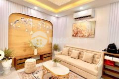 Cần bán gấp nhà mặt phố giảng võ giá 24.9 tỷ, 70mx5 tầng, mới hiện đại