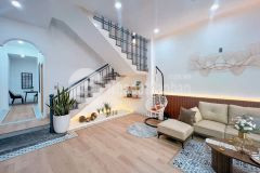 Cho thuê nhà 3 tầng mặt tiền đường dương bá trạc