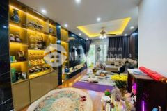 Bán nhà vị trí đẹp, nội thất xịn, ô tô tránh, vỉa hè, kinh doanh đỉnh phố trung kính.