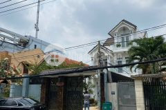 Bán nhà 3 lầu mtkd đường linh trung, dt 240 m2, giá 20.5 tỷ