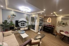 Bán nhà ngọc lâm,long biên 3 tầng,46m2,mt 5m,gần phố nhỉnh 5 tỷ