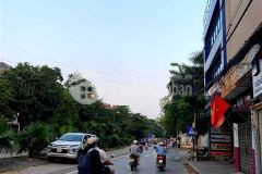 Bán nhà phân lô lương thế vinh, dt 43m x 5 tầng. giá 6,2 tỷ, sđcc. lh 0922855868