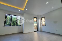 Hotô tô 15m, đẹp ở luôn, ngõ thông khắp ngả bán nhà chùa bộc