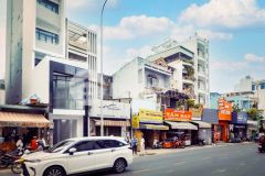 Lạc long quân gần chợ tân bình hẻm 4m, nhà đẹp 3 tầng btct, 4pn chỉ hơn 4 tỷ