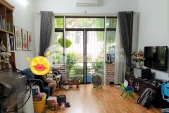 Bán nhà hai bà trưng, mặt phố hồng mai 70m2, mt 4.2m, vỉa hè 3m