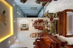 B.á.n gấp nhà giá rẻ ô tô vào nhà, thang máy, bán nhà ngõ nguyễn văn cừ, dt 72m2, 5 tầng