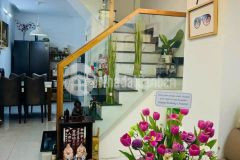 Vào ở ngay bán nhà mới 2 tầng sư vạn hạnh, 43m2 3.5x12.3m, 5 tỷ tl