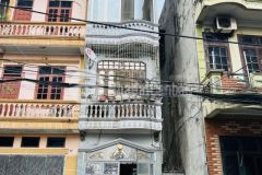 Nhà đẹp ngọc thụy 3 thoáng, oto tránh thông các hướng, kinh doanh tiện lợi dân trí cao