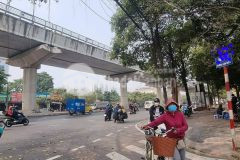 Nhà rộng hết nước chấm cầu diễn căn góc 2 thoáng 4 tầng ở sướng 3.95 tỷ.