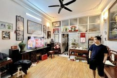 Mua nhà phân lô tặng nhà tập thể, lô góc, ô tô đỗ cửa