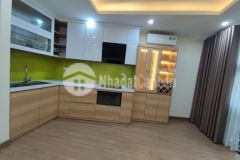 Nhà mặt phố, đường 2 chiều, vỉa hè, kinh doanh phố la thành, đống đa. 0822116016.