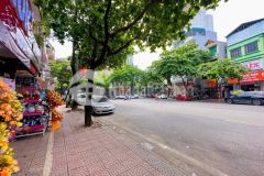 Bán đất mặt phố ngọc lâm long biên 275m2 mặt tiền rộng giá rẻ