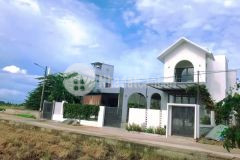 Lô góc phong nam hoà châu nhìn ra dt605 chỉ 200m lh 0384347666