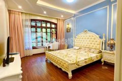 Bán nhà phạm tuấn tài,cầu giấy,ô tô tránh,vỉa hè,60m,4t,5m,giá 12.9 tỷ. lh hải 0966866250