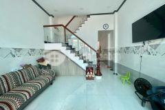 Lâu lâu mới có 1 căn mới đẹp kdc 91b đường thông ra đường trần hoàng na nhà view biệt thự