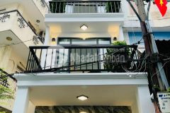 Nhà đẹp nội thất xinh xắn sát quận 1 chỉ 5 tỷ